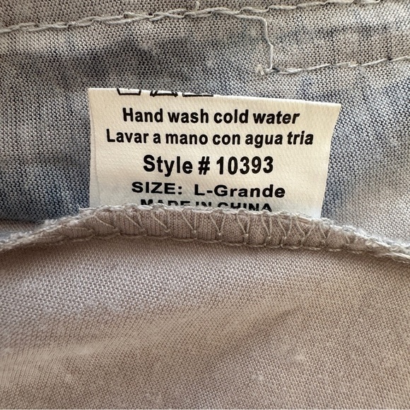 B. Bella tank top with sparkly sequins, form fitting, racer back style - Picture 9 of 9